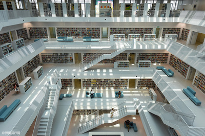 世界读书日看世界最美图书馆,耗资79亿欧元打造,你觉得如何?
